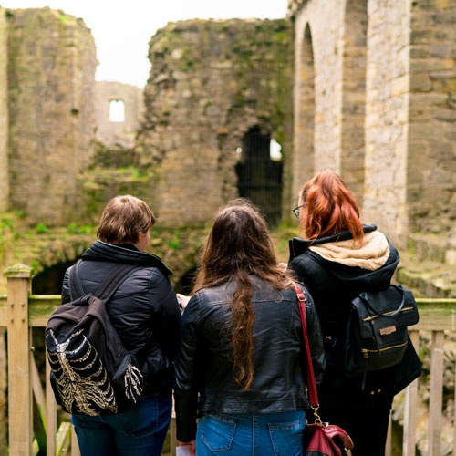 Students at castle on field trip 